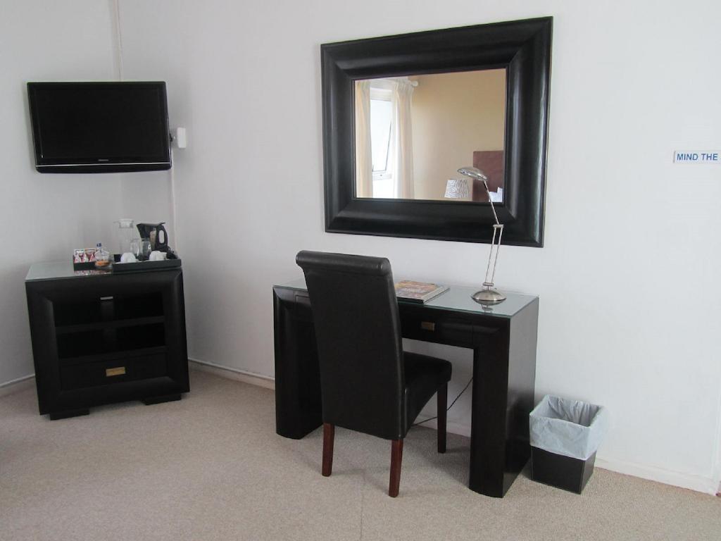 A Villa De Mer Guesthouse Port Alfred Room photo