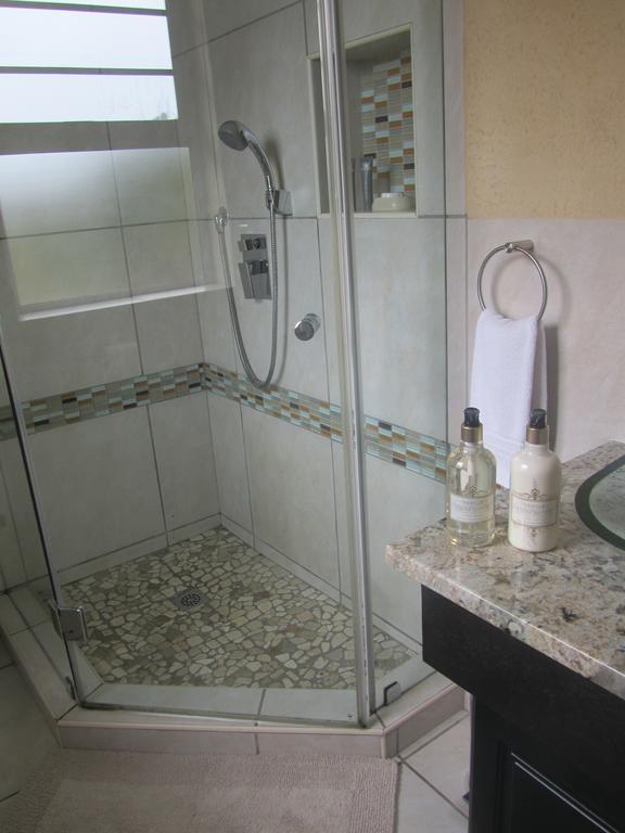 A Villa De Mer Guesthouse Port Alfred Room photo